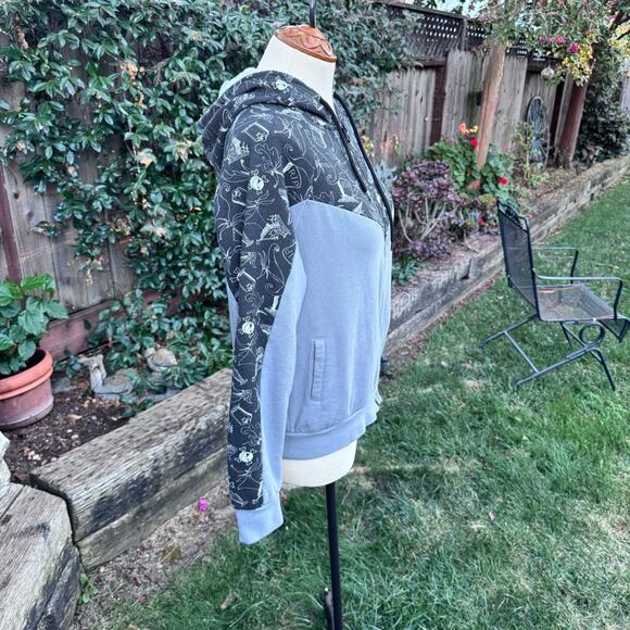 The Nightmare Before Christmas Zero Hoodie Women's Size Small Zip Up Sweatshirt - Picture 3 of 11